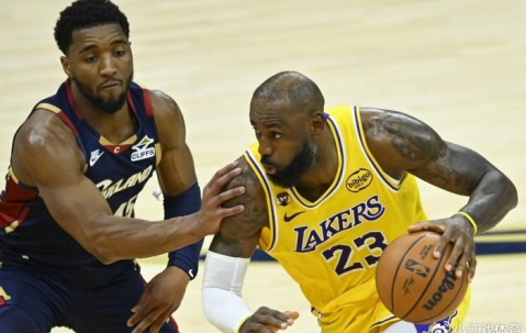 开云团队-字母哥交易取得进展！26岁全明星+小文班成筹码，或纳入三方交易|热火|吉安尼斯·安特托孔波|骑士|詹姆斯|威尔_新浪体育_新浪新闻